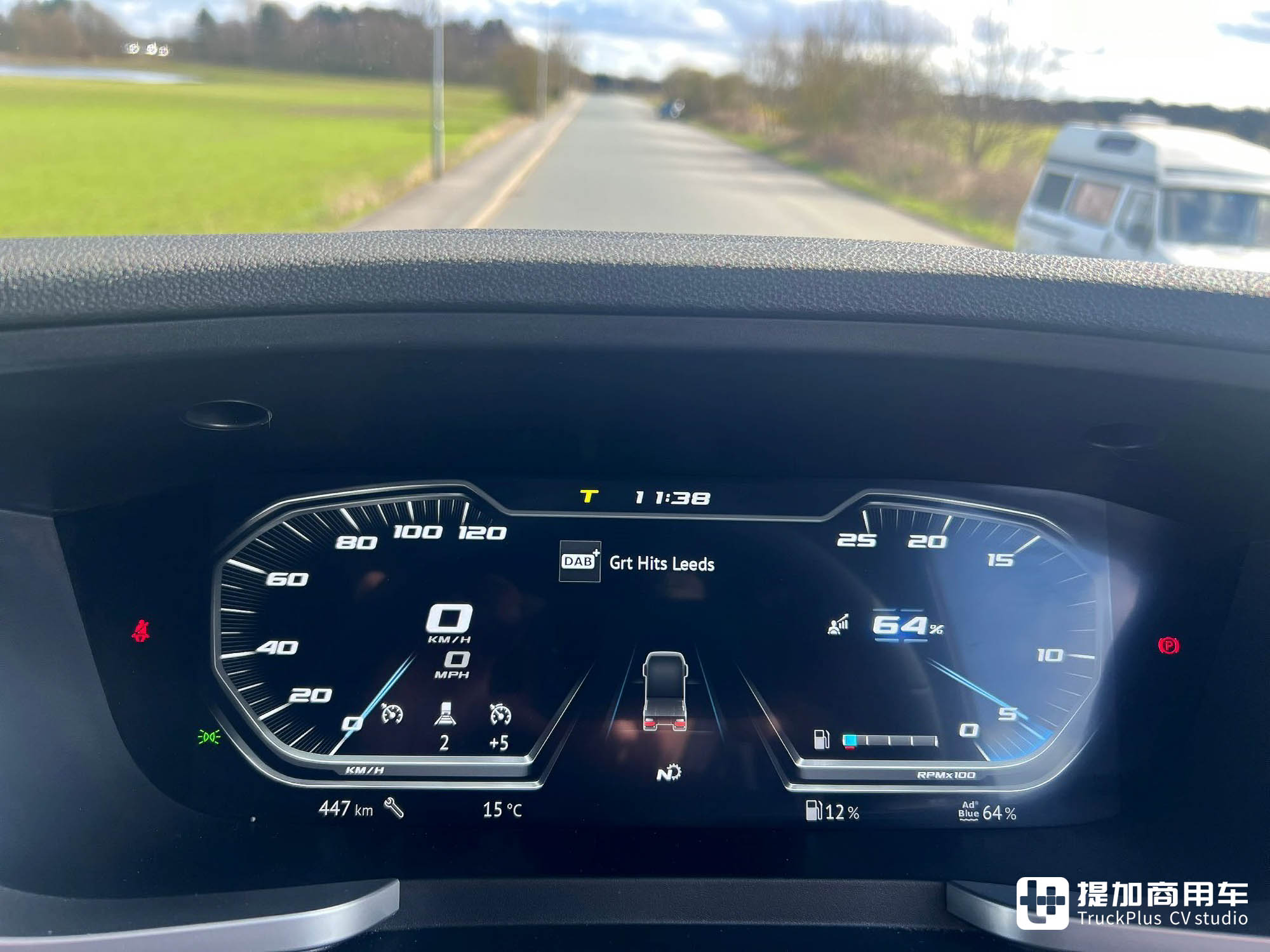 战斗力150吨,配智能内饰+电动卧铺,达夫XG 8x4大件牵引车实拍 - 第18张 - 提加商用车网 战斗力150吨,配智能内饰+电动卧铺,达夫XG 8x4大件牵引车实拍 - 第18张