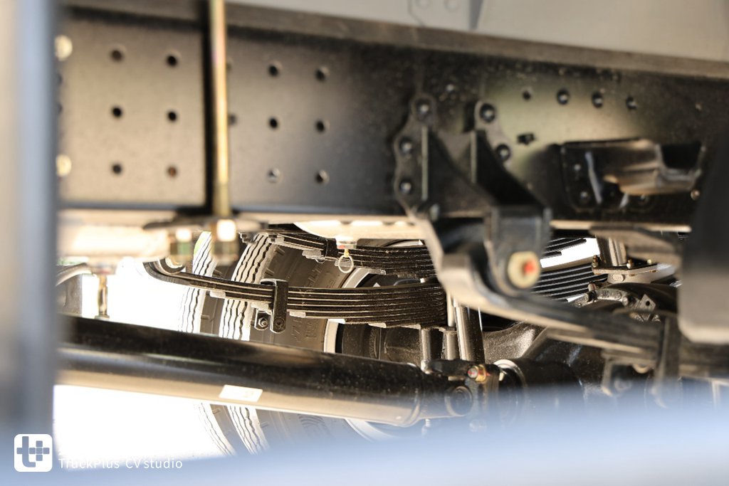 国产高端轻卡新标杆?拒绝配置同质化,重汽全新推出的豪沃统帅Pro轻卡实拍 - 第23张 - 提加商用车网 国产高端轻卡新标杆?拒绝配置同质化,重汽全新推出的豪沃统帅Pro轻卡实拍 - 第23张