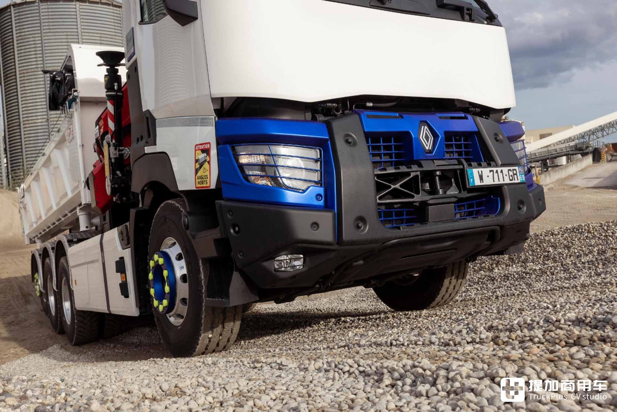 沃尔沃同款技术,细节设计到位,雷诺C E-Tech纯电城建渣土车了解一下 - 第5张 - 提加商用车网 沃尔沃同款技术,细节设计到位,雷诺C E-Tech纯电城建渣土车了解一下 - 第5张