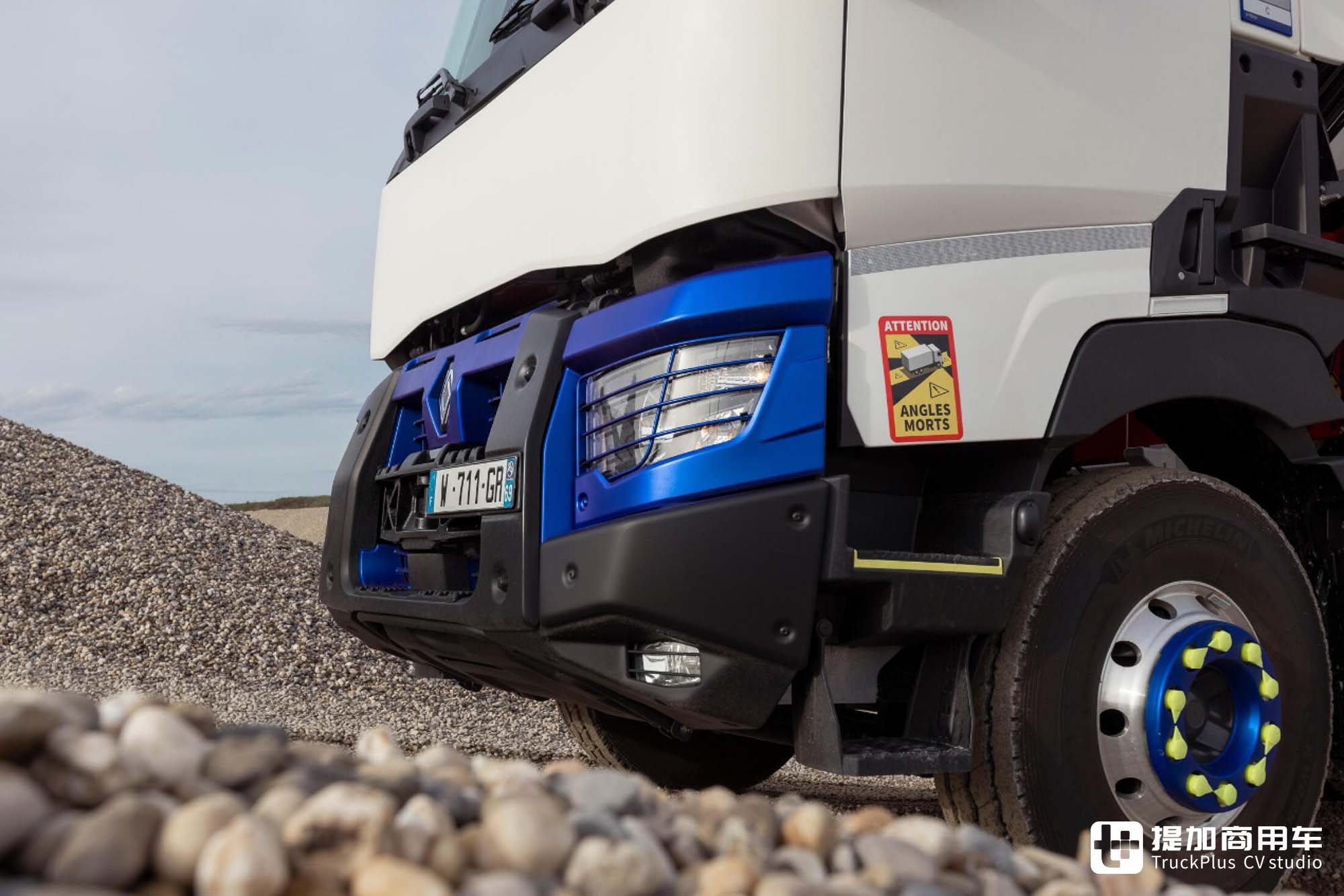 沃尔沃同款技术,细节设计到位,雷诺C E-Tech纯电城建渣土车了解一下 - 第6张 - 提加商用车网 沃尔沃同款技术,细节设计到位,雷诺C E-Tech纯电城建渣土车了解一下 - 第6张