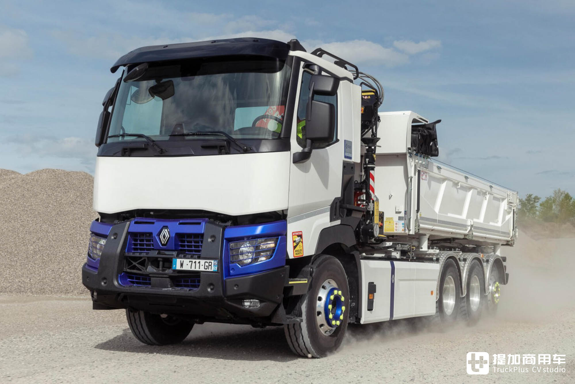 沃尔沃同款技术,细节设计到位,雷诺C E-Tech纯电城建渣土车了解一下 - 第8张 - 提加商用车网 沃尔沃同款技术,细节设计到位,雷诺C E-Tech纯电城建渣土车了解一下 - 第8张