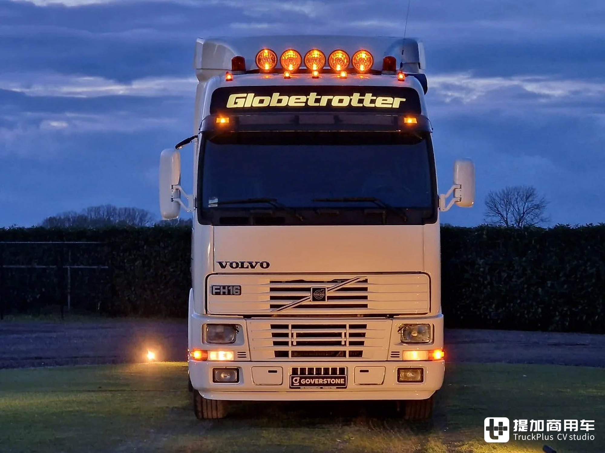 近30年前的旗舰重卡，皇家级强劲舒适，初代沃尔沃FH16 “Royal Class“车型实拍