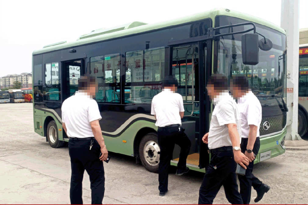 金龙M系列巡展再添两省,山西贵州也沸腾了! - 第2张 - 提加商用车网 金龙M系列巡展再添两省,山西贵州也沸腾了! - 第2张