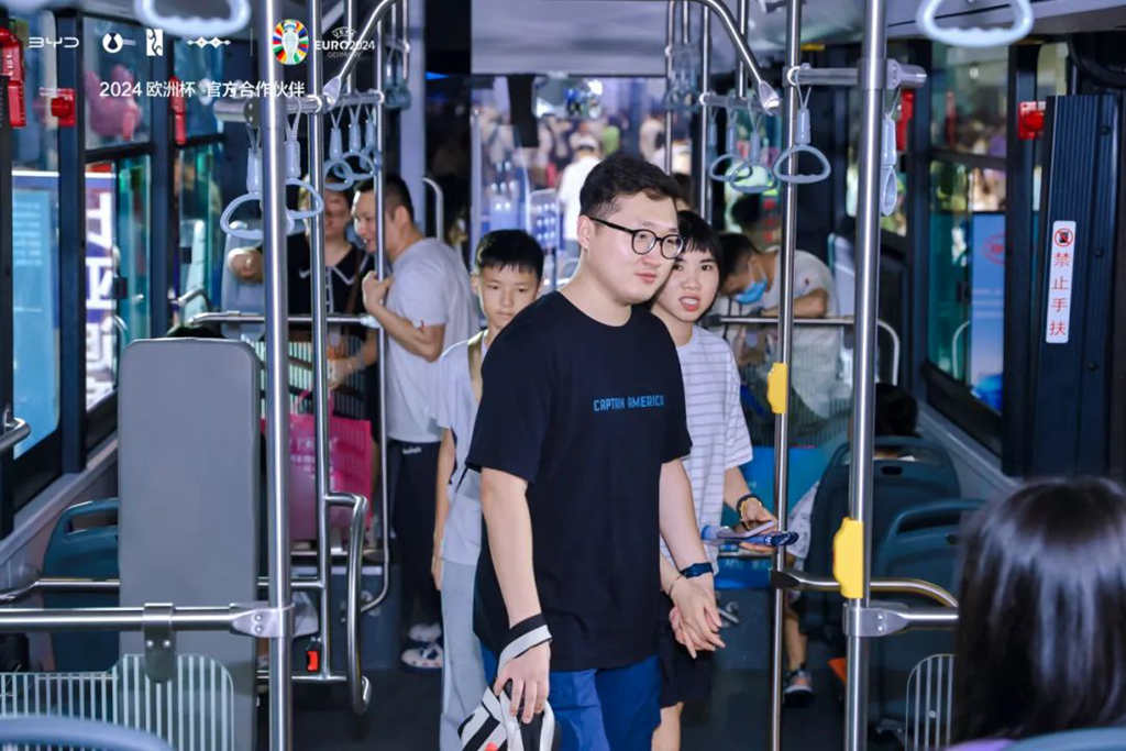 畅享科技,未来可期!比亚迪商用车亮相2024粤港澳大湾区车展 - 第3张 - 提加商用车网 畅享科技,未来可期!比亚迪商用车亮相2024粤港澳大湾区车展 - 第3张