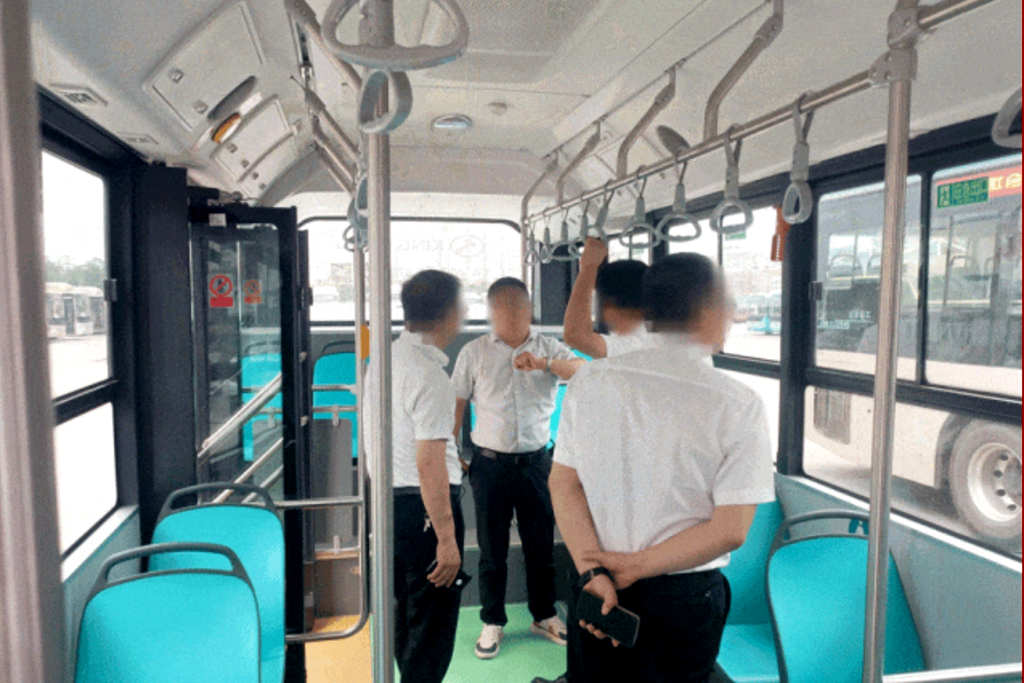 金龙M系列巡展再添两省,山西贵州也沸腾了! - 第3张 - 提加商用车网 金龙M系列巡展再添两省,山西贵州也沸腾了! - 第3张