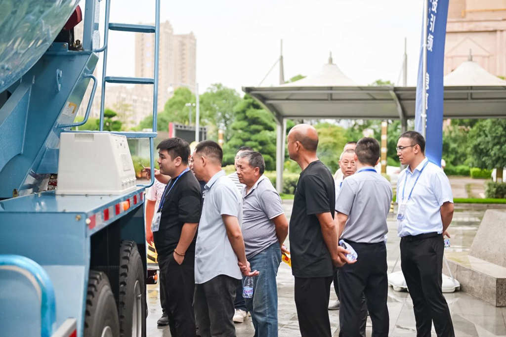 宇通重卡百城万客价值品鉴,信阳绿色转型启新程 - 第7张 - 提加商用车网 宇通重卡百城万客价值品鉴,信阳绿色转型启新程 - 第7张
