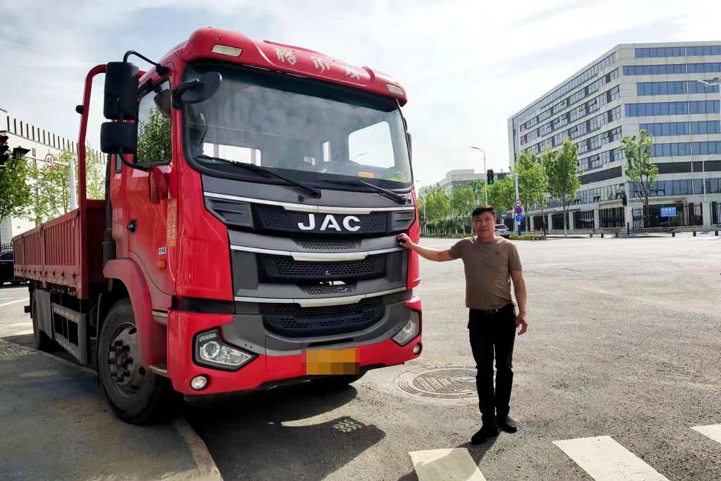 六年运输路,一路江淮情,梁老板为何屡次向亲友推荐江淮重卡? - 第4张 - 提加商用车网 六年运输路,一路江淮情,梁老板为何屡次向亲友推荐江淮重卡? - 第4张