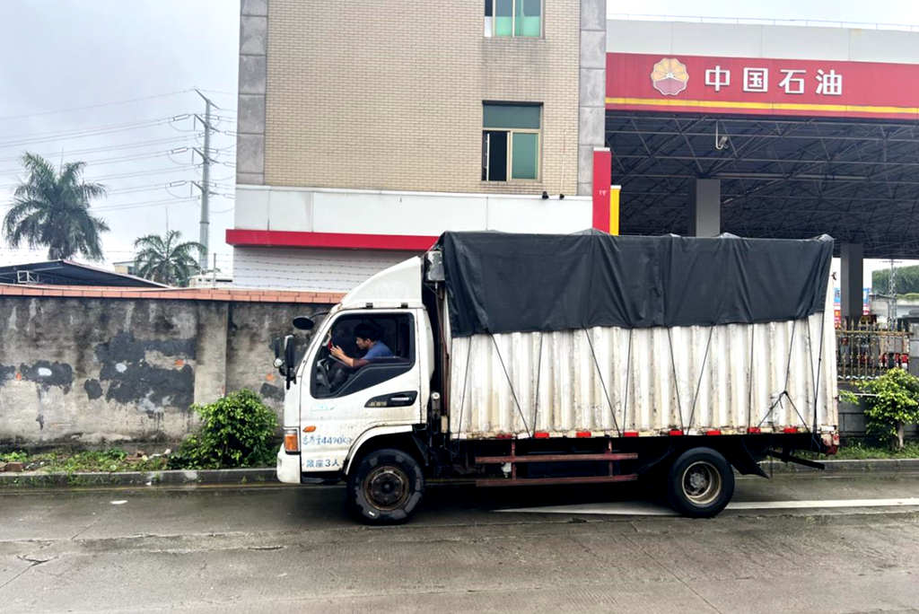 物产中国 百万同行│福建厦门陈师傅: 百万公里“护卫”塑料管材运输,大家都抢着开江淮1卡骏铃 - 第4张 - 提加商用车网 物产中国 百万同行│福建厦门陈师傅: 百万公里“护卫”塑料管材运输,大家都抢着开江淮1卡骏铃 - 第4张