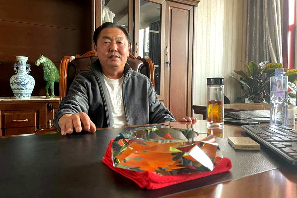 兰州大客户老于:危化品运输我信赖中国重汽汕德卡 - 第1张 - 提加商用车网 兰州大客户老于:危化品运输我信赖中国重汽汕德卡 - 第1张