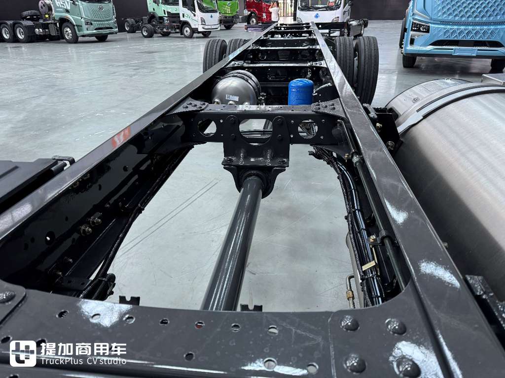 行驶里程达到2400km,乘龙H5 LNG大单桥载货车再破续航记录 - 第6张 - 提加商用车网 行驶里程达到2400km,乘龙H5 LNG大单桥载货车再破续航记录 - 第6张