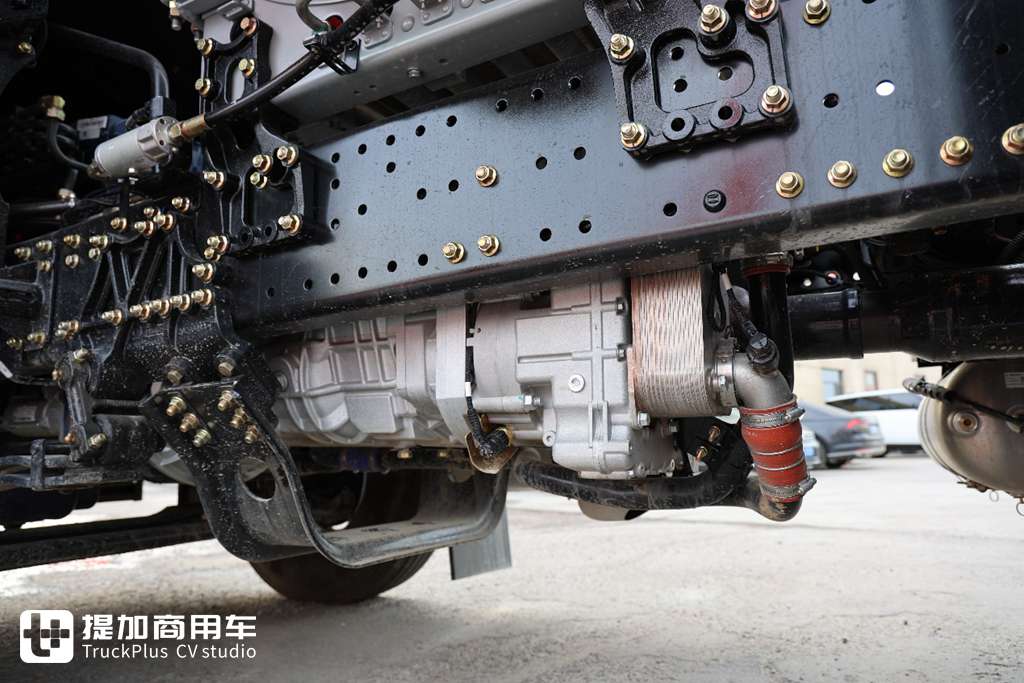 独领煤运头挂一体新价值:陕汽X5000+中集星链2B仓栅半挂车 - 第10张 - 提加商用车网 独领煤运头挂一体新价值:陕汽X5000+中集星链2B仓栅半挂车 - 第10张