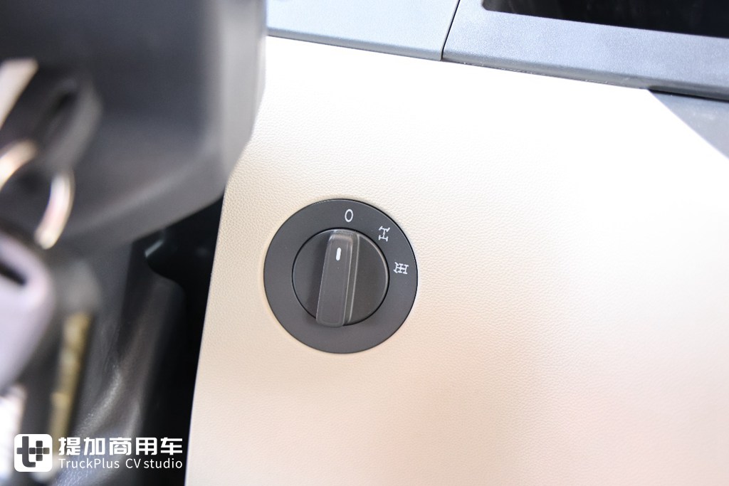独领煤运头挂一体新价值:陕汽X5000+中集星链2B仓栅半挂车 - 第12张 - 提加商用车网 独领煤运头挂一体新价值:陕汽X5000+中集星链2B仓栅半挂车 - 第12张