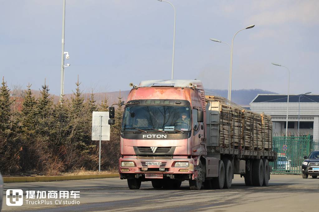 绥芬河口岸卡车实拍(上),国产卡车越来越多,俄罗斯卡车真破旧,还有日系卡车在跑? - 第20张 - 提加商用车网 绥芬河口岸卡车实拍(上),国产卡车越来越多,俄罗斯卡车真破旧,还有日系卡车在跑? - 第20张