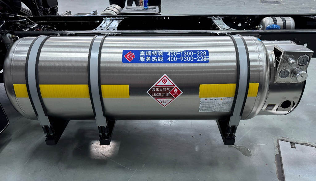 高效省气 轻量多拉,乘龙H5 LNG绿通载货车跑“盈”绿通路 - 第4张 - 提加商用车网 高效省气 轻量多拉,乘龙H5 LNG绿通载货车跑“盈”绿通路 - 第4张