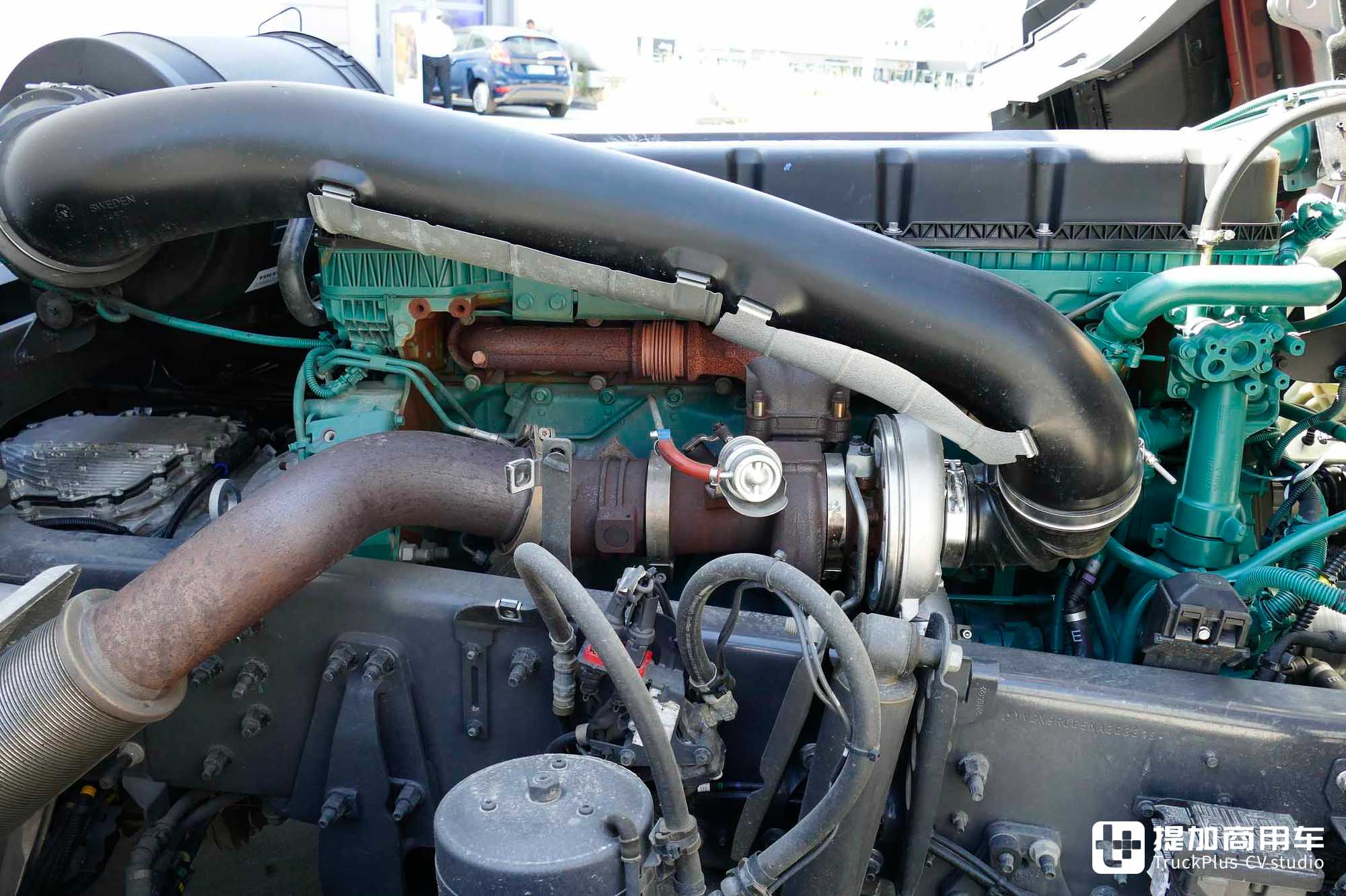 全车空气悬挂,生活设施丰富,顶配的沃尔沃FM 380 6x2载货车了解一下 - 第10张 - 提加商用车网 全车空气悬挂,生活设施丰富,顶配的沃尔沃FM 380 6x2载货车了解一下 - 第10张