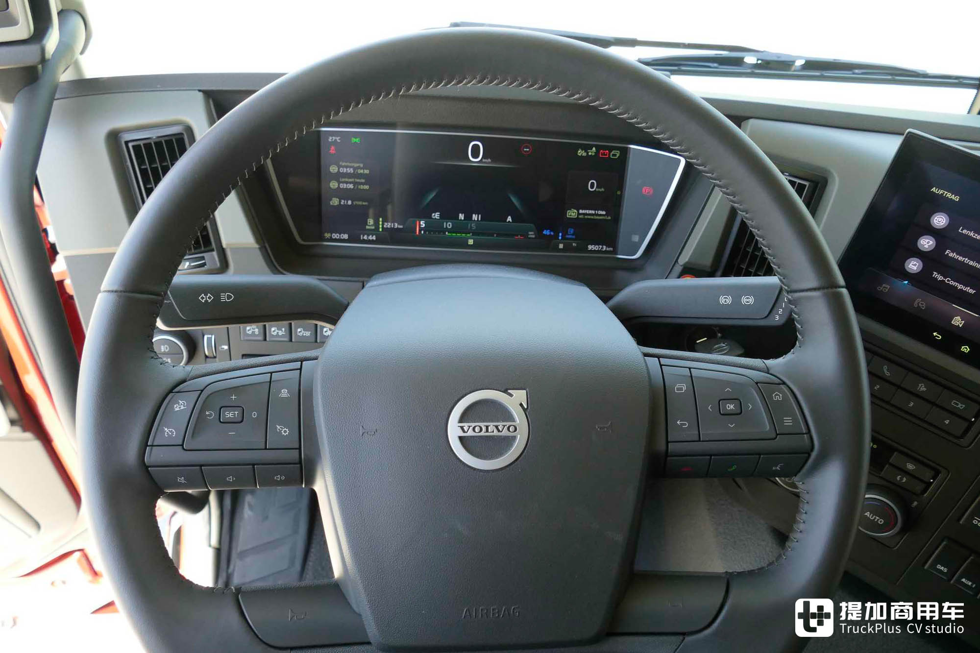 全车空气悬挂,生活设施丰富,顶配的沃尔沃FM 380 6x2载货车了解一下 - 第28张 - 提加商用车网 全车空气悬挂,生活设施丰富,顶配的沃尔沃FM 380 6x2载货车了解一下 - 第28张