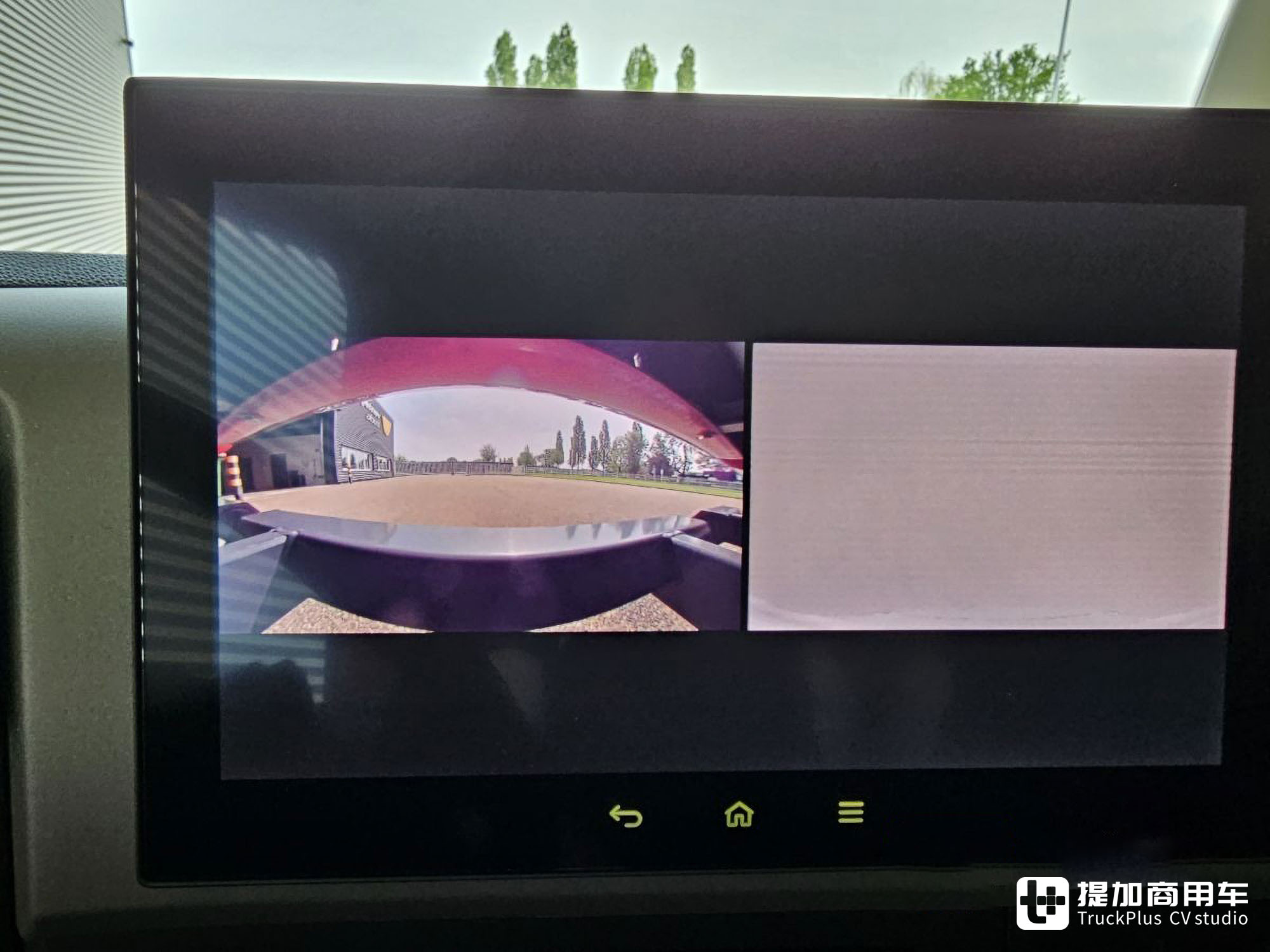 全车空气悬挂,生活设施丰富,顶配的沃尔沃FM 380 6x2载货车了解一下 - 第32张 - 提加商用车网 全车空气悬挂,生活设施丰富,顶配的沃尔沃FM 380 6x2载货车了解一下 - 第32张