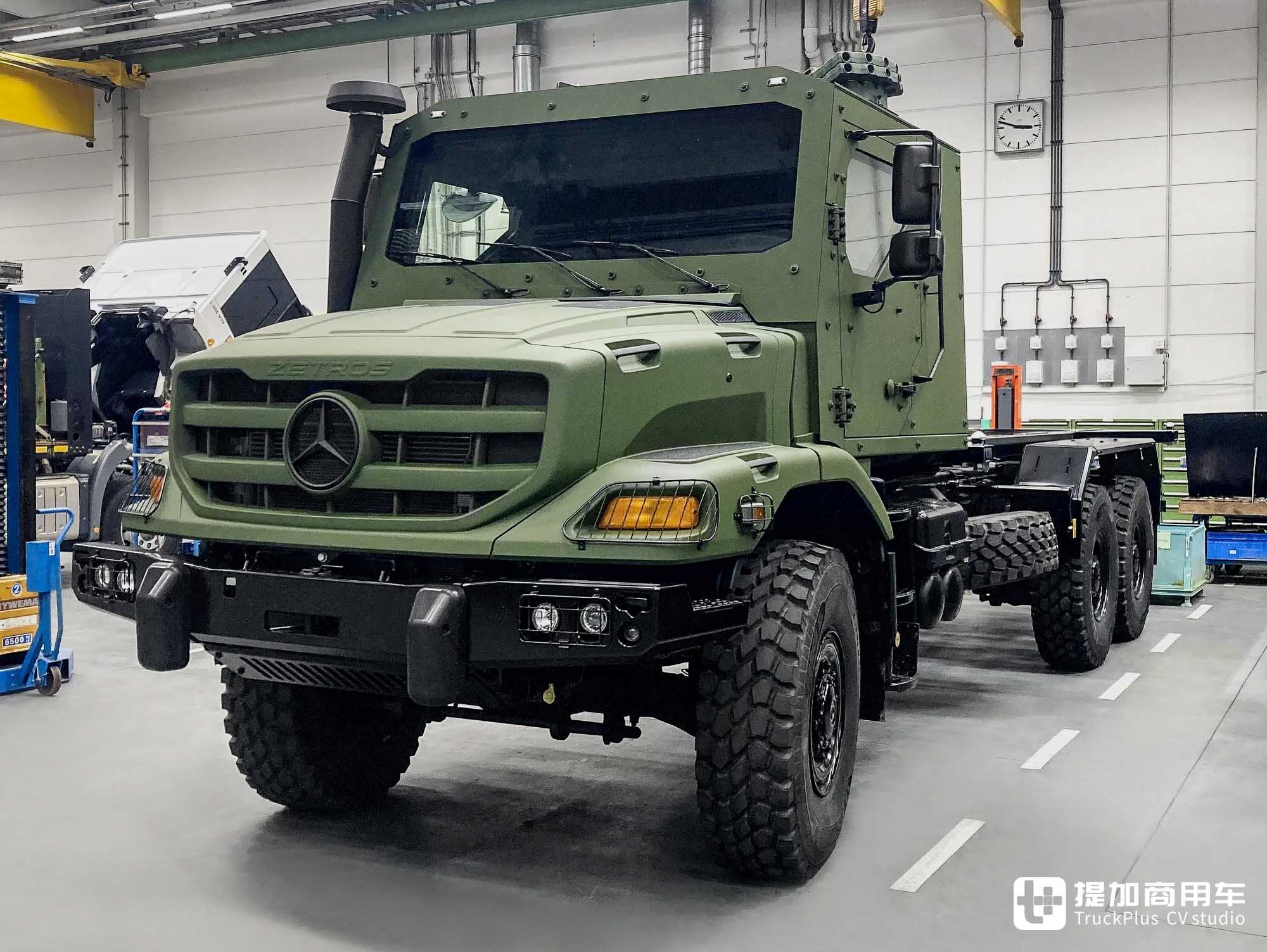 Zetros 8x8防弹车型、乌尼莫克4x4底盘亮相,Eurosatory防务展奔驰展品抢先看 - 第4张 - 提加商用车网 Zetros 8x8防弹车型、乌尼莫克4x4底盘亮相,Eurosatory防务展奔驰展品抢先看 - 第4张