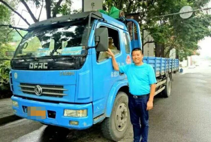 四十年风雨同舟，张同发与东风多利卡的卡车生涯 - 第2张