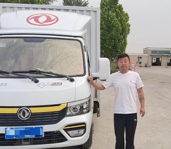 谢志虎:东风途逸给我满满的安全感 - 第1张 - 提加商用车网 谢志虎:东风途逸给我满满的安全感 - 第1张