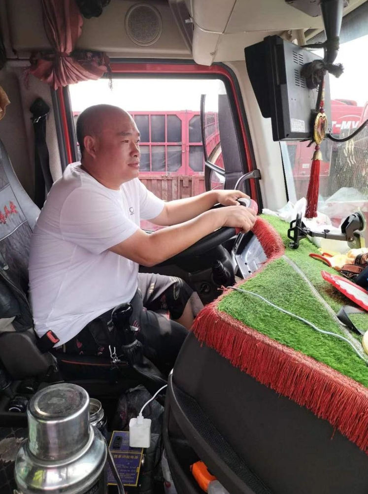 “望子乘龙”竟然能成真 乘龙让张紫彤的梦想不再遥远 - 第2张 - 提加商用车网 “望子乘龙”竟然能成真 乘龙让张紫彤的梦想不再遥远 - 第2张