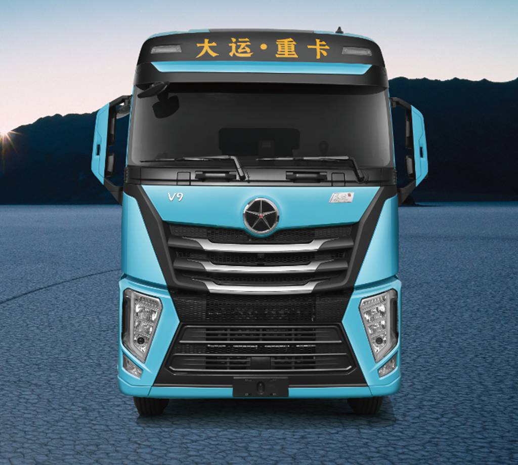 【名车品鉴】谁说年轻人不想入行?这台重卡来改变 - 第1张 - 提加商用车网 【名车品鉴】谁说年轻人不想入行?这台重卡来改变 - 第1张