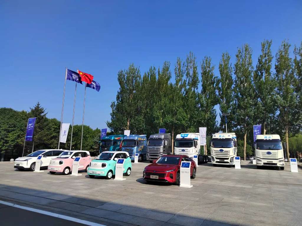中国一汽第6000万辆汽车暨第900万辆解放卡车荣耀出车 - 第15张 - 提加商用车网 中国一汽第6000万辆汽车暨第900万辆解放卡车荣耀出车 - 第15张