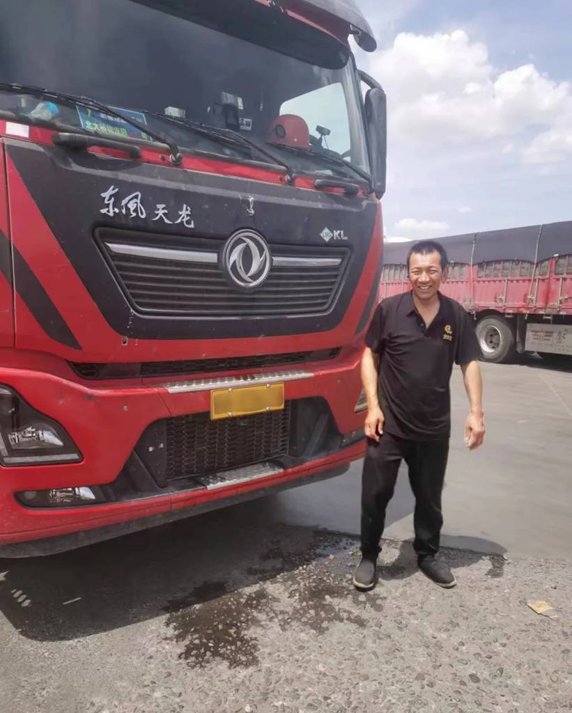 疆煤外运节气王——高师傅:燃气一体化动力链 高效出勤盈运一帆风顺! - 第2张 - 提加商用车网 疆煤外运节气王——高师傅:燃气一体化动力链 高效出勤盈运一帆风顺! - 第2张