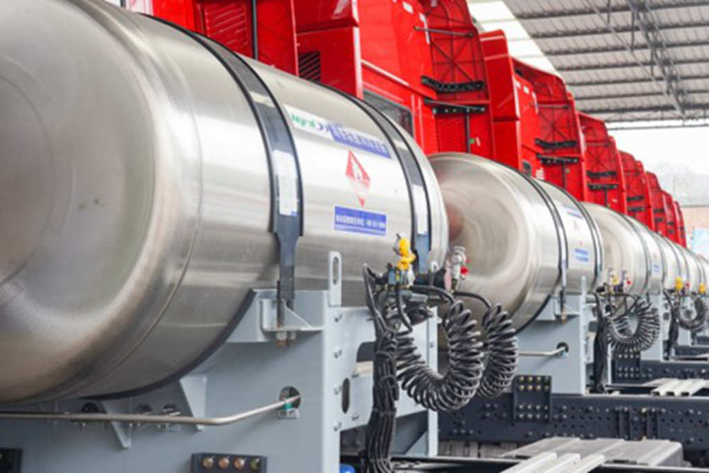 双擎燃动，气盖山河，上汽红岩燃气牵引车新品批量交付山西大客户 - 第3张