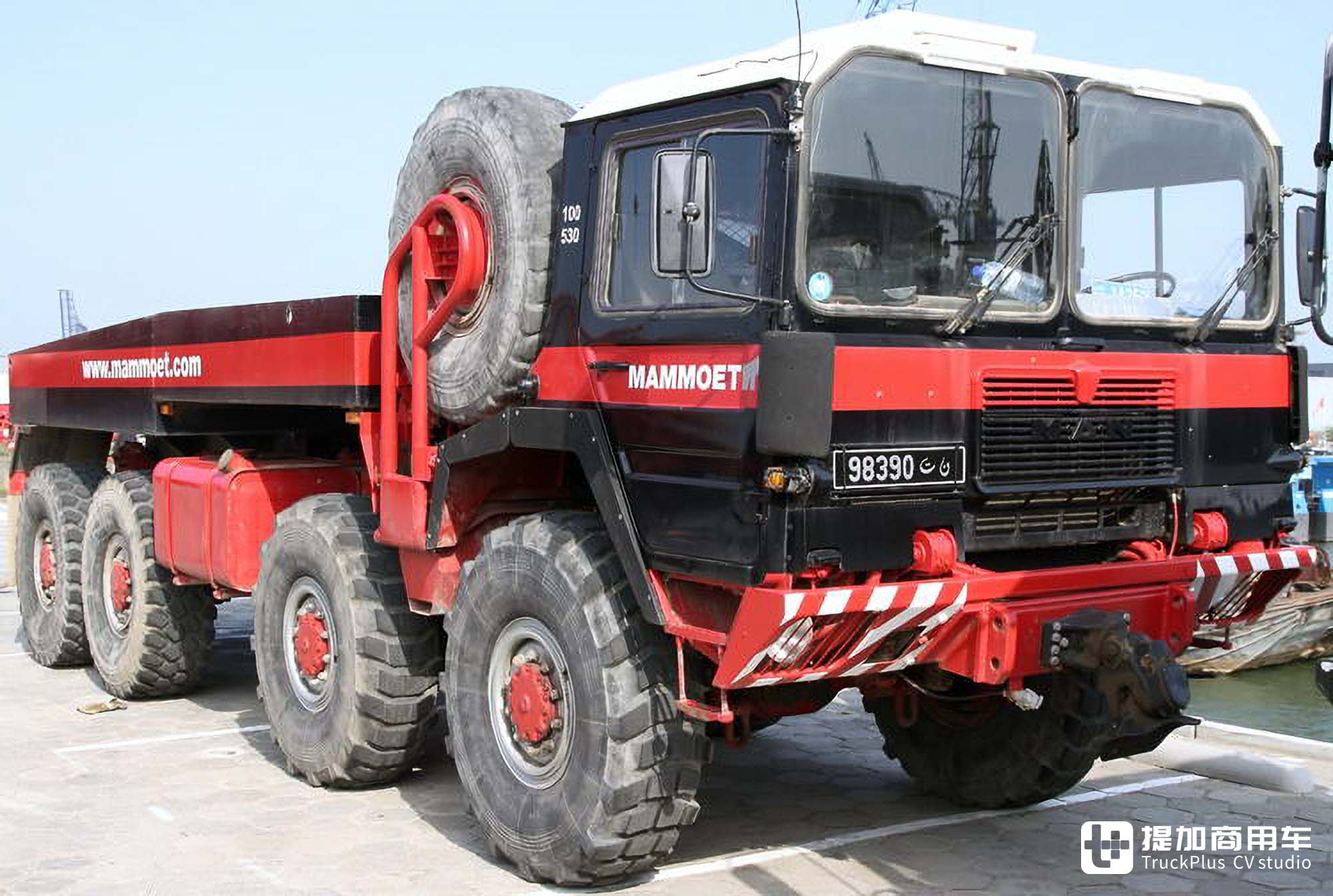 退役军卡当大件车?8x8全驱+液力变矩器,曼恩KAT 2军卡大件车实拍 - 第3张 - 提加商用车网 退役军卡当大件车?8x8全驱+液力变矩器,曼恩KAT 2军卡大件车实拍 - 第3张