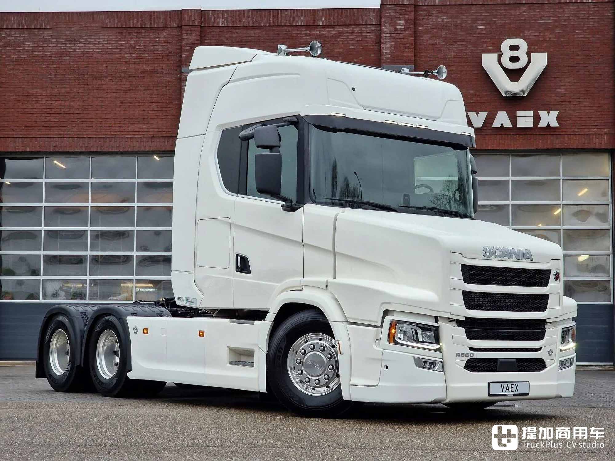 致敬3系长头卡车,搭载V8发动机,斯堪尼亚R 660爆改长头牵引车 - 第4张 - 提加商用车网 致敬3系长头卡车,搭载V8发动机,斯堪尼亚R 660爆改长头牵引车 - 第4张