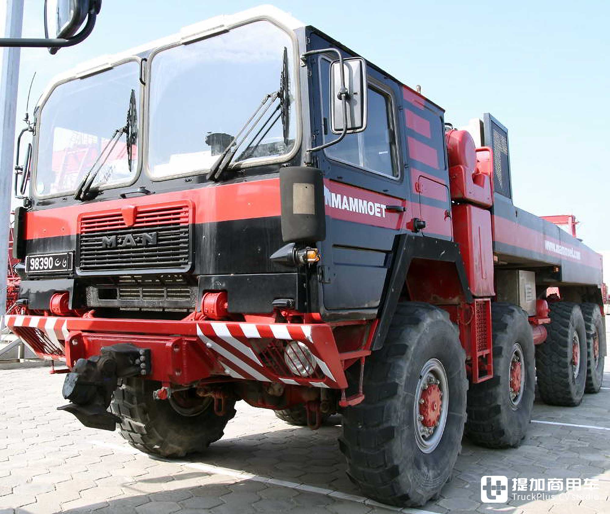 退役军卡当大件车?8x8全驱+液力变矩器,曼恩KAT 2军卡大件车实拍 - 第4张 - 提加商用车网 退役军卡当大件车?8x8全驱+液力变矩器,曼恩KAT 2军卡大件车实拍 - 第4张