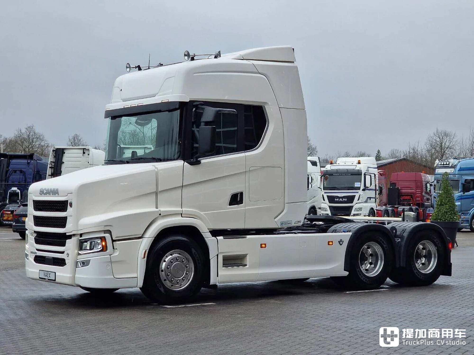 致敬3系长头卡车,搭载V8发动机,斯堪尼亚R 660爆改长头牵引车 - 第6张 - 提加商用车网 致敬3系长头卡车,搭载V8发动机,斯堪尼亚R 660爆改长头牵引车 - 第6张