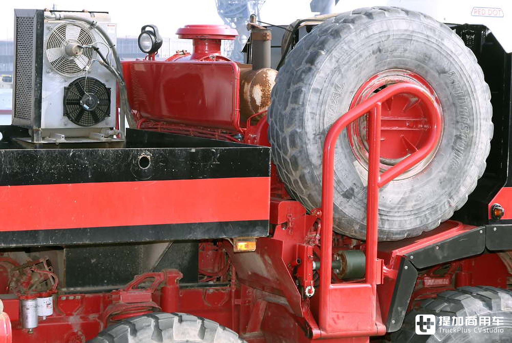 退役军卡当大件车?8x8全驱+液力变矩器,曼恩KAT 2军卡大件车实拍 - 第12张 - 提加商用车网 退役军卡当大件车?8x8全驱+液力变矩器,曼恩KAT 2军卡大件车实拍 - 第12张