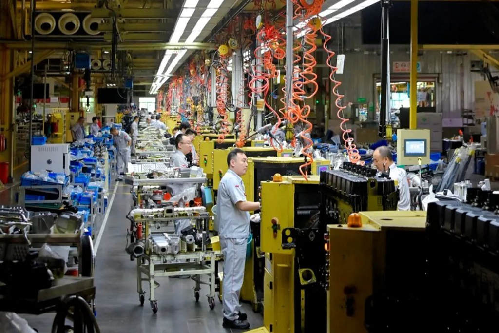 12天,1058台!打赢龙擎3.0燃气新品交付“闪电战” - 第6张 - 提加商用车网 12天,1058台!打赢龙擎3.0燃气新品交付“闪电战” - 第6张