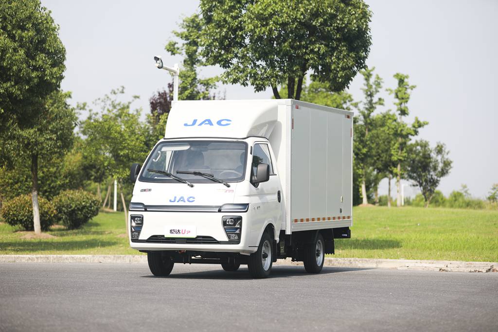 如何抢占“油换电”先机?恺达U7带来全新答案 - 第1张 - 提加商用车网 如何抢占“油换电”先机?恺达U7带来全新答案 - 第1张