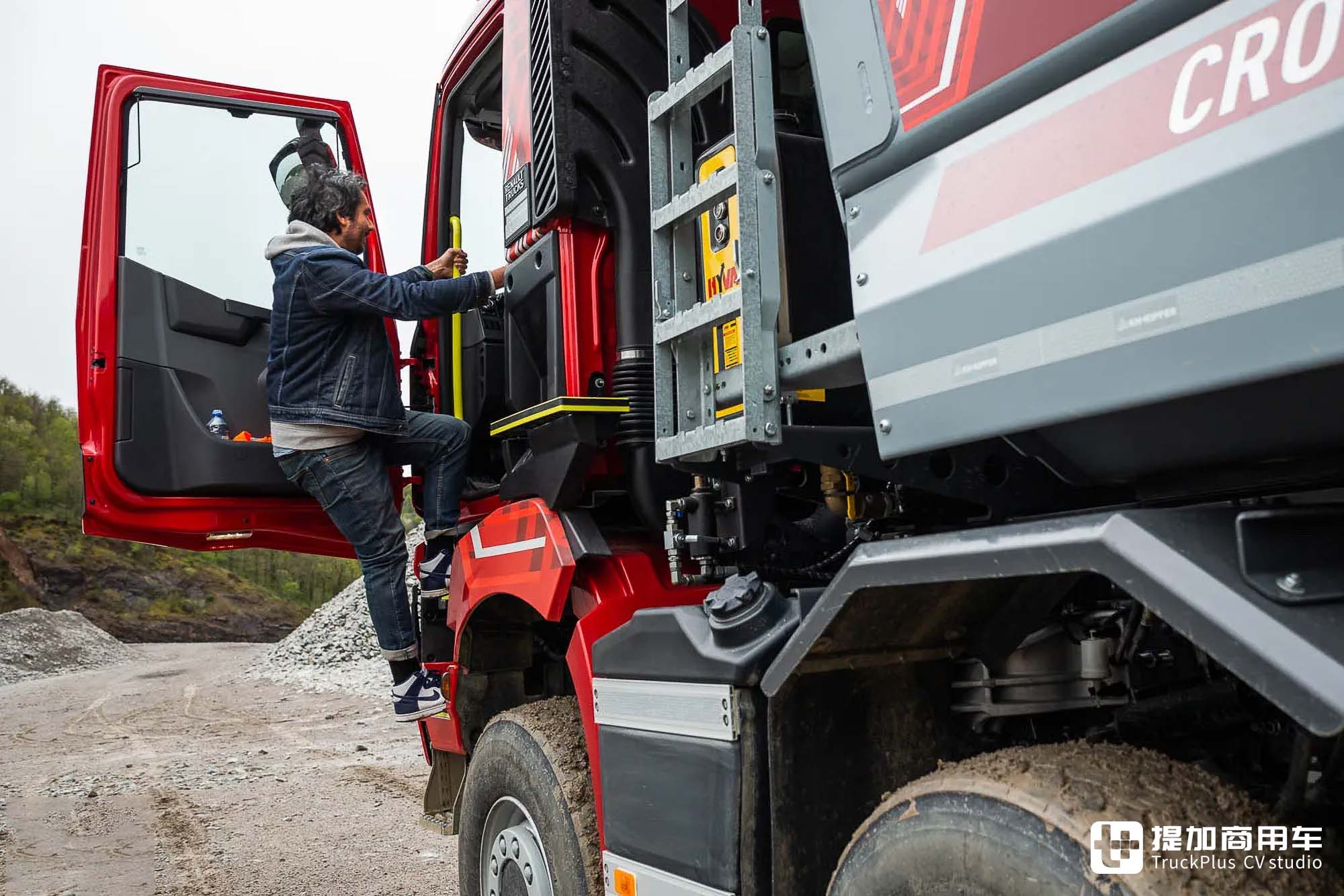 8x8全驱,独特外观设计+扎实底盘配置,雷诺K 520矿用自卸车了解一下 - 第13张 - 提加商用车网 8x8全驱,独特外观设计+扎实底盘配置,雷诺K 520矿用自卸车了解一下 - 第13张