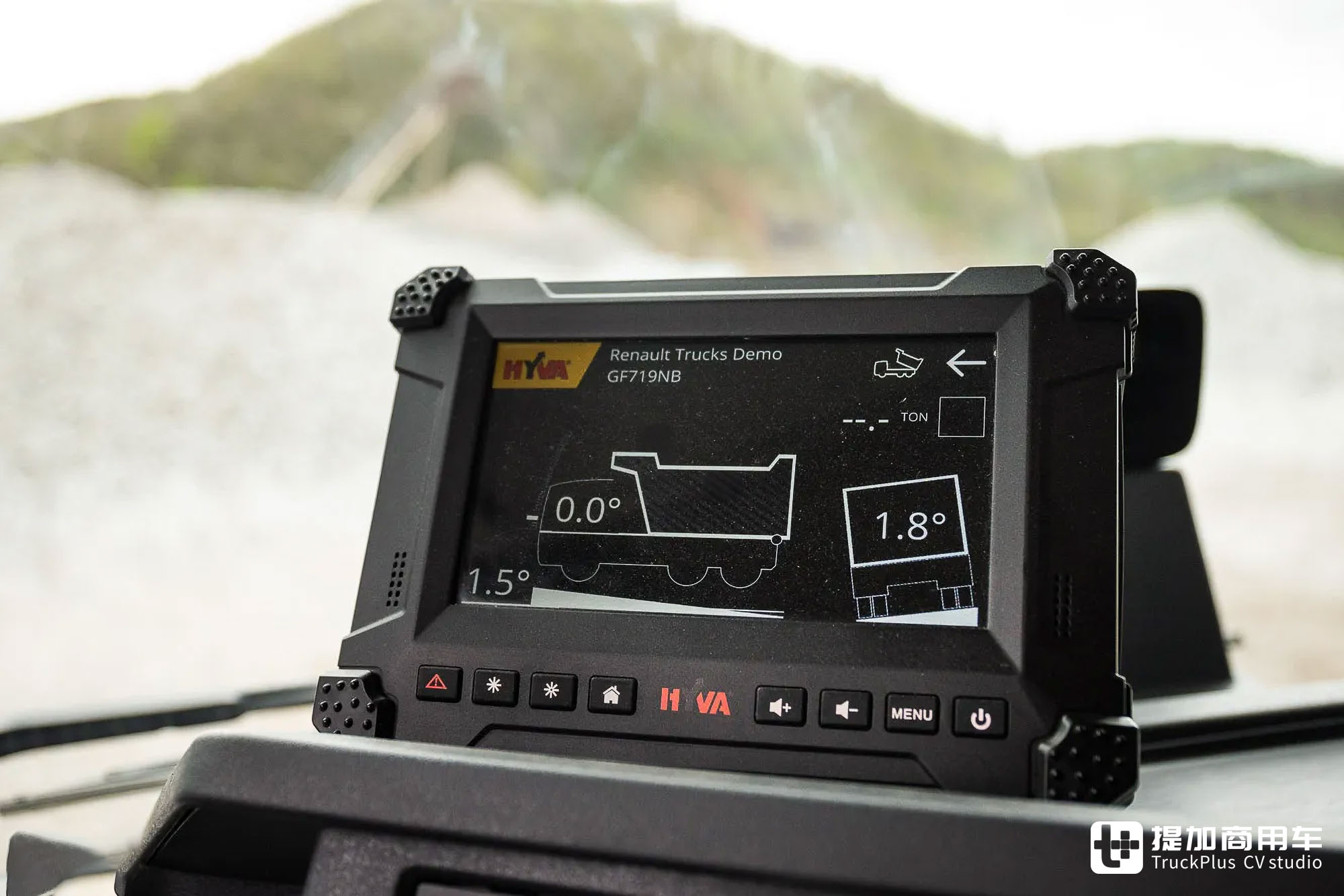 8x8全驱,独特外观设计+扎实底盘配置,雷诺K 520矿用自卸车了解一下 - 第17张 - 提加商用车网 8x8全驱,独特外观设计+扎实底盘配置,雷诺K 520矿用自卸车了解一下 - 第17张