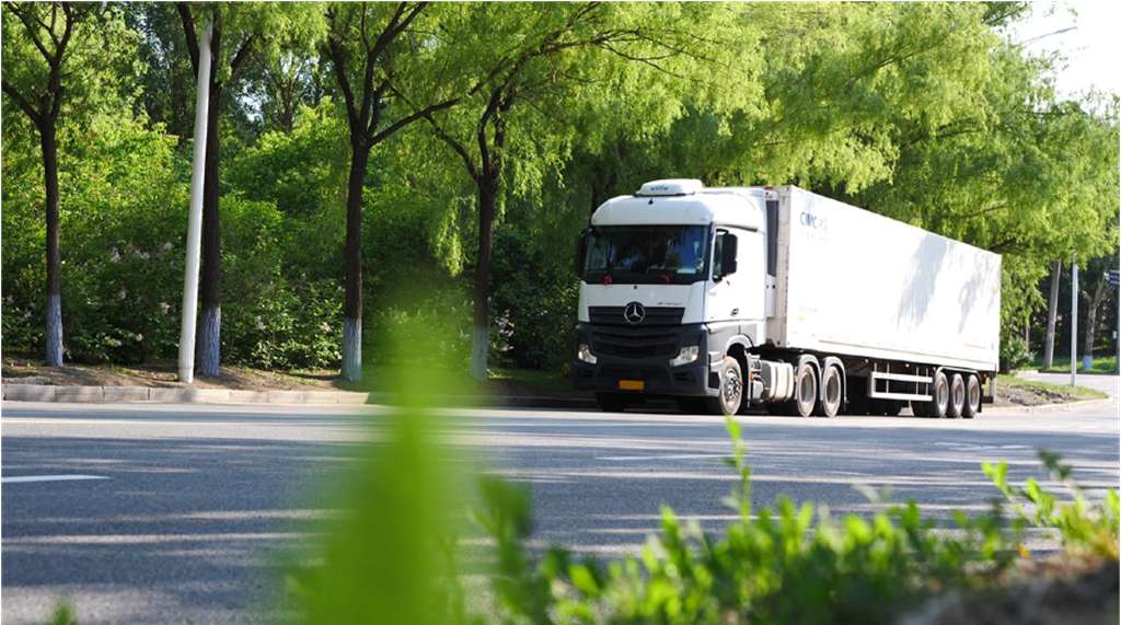 温长伟:领鲜秘诀 全靠奔驰卡车“高手”护航 - 第2张 - 提加商用车网 温长伟:领鲜秘诀 全靠奔驰卡车“高手”护航 - 第2张