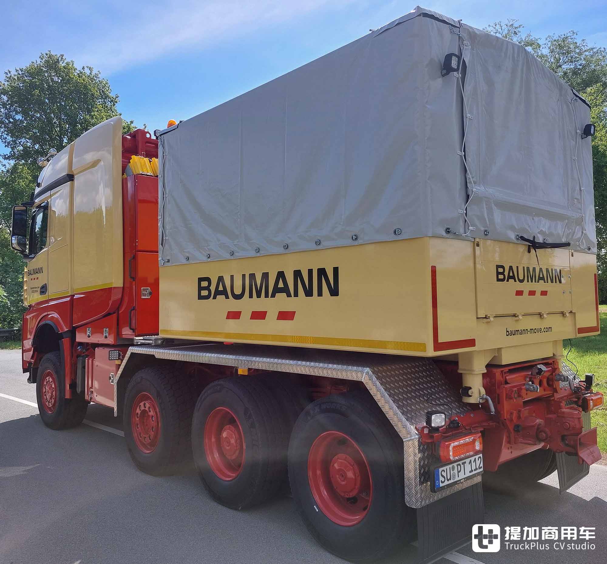 全球唯一?8x6驱动+宽体驾驶室,战斗力达千吨的奔驰Arocs大件车实拍 - 第26张 - 提加商用车网 全球唯一?8x6驱动+宽体驾驶室,战斗力达千吨的奔驰Arocs大件车实拍 - 第26张