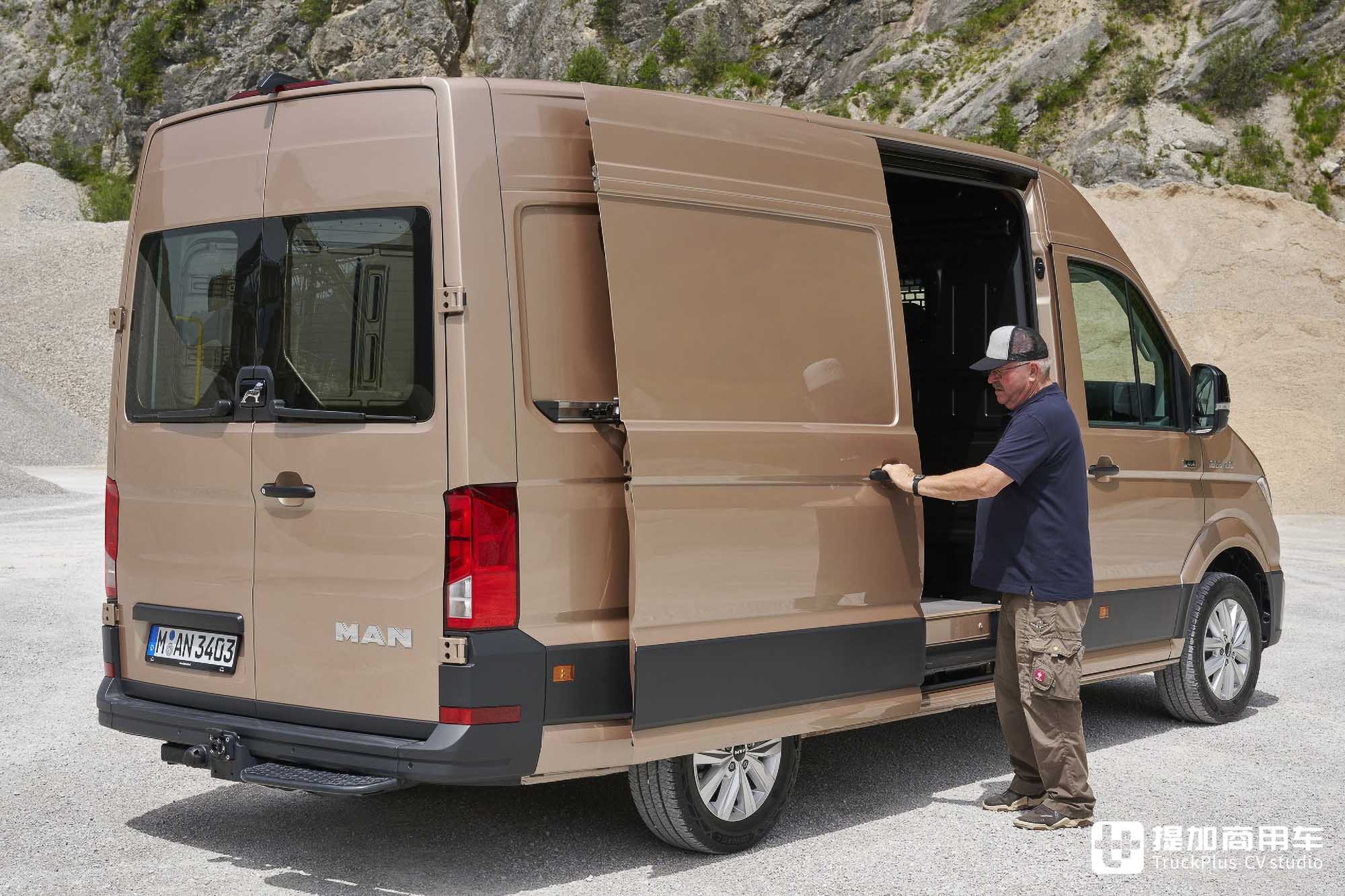 B型越野房车圣体？4x4全驱+智能座舱，德国曼恩TGE Next Level厢货了解一下