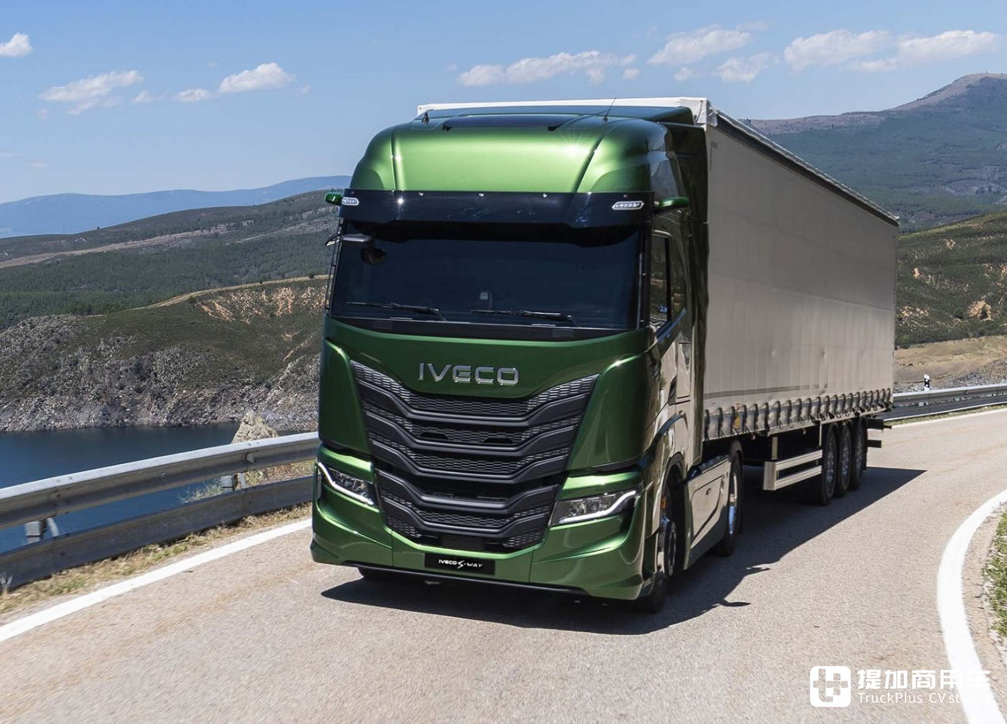 xCursor 13动力链，爆改绿魔外观+智能座舱，这台依维柯S-Way真特别