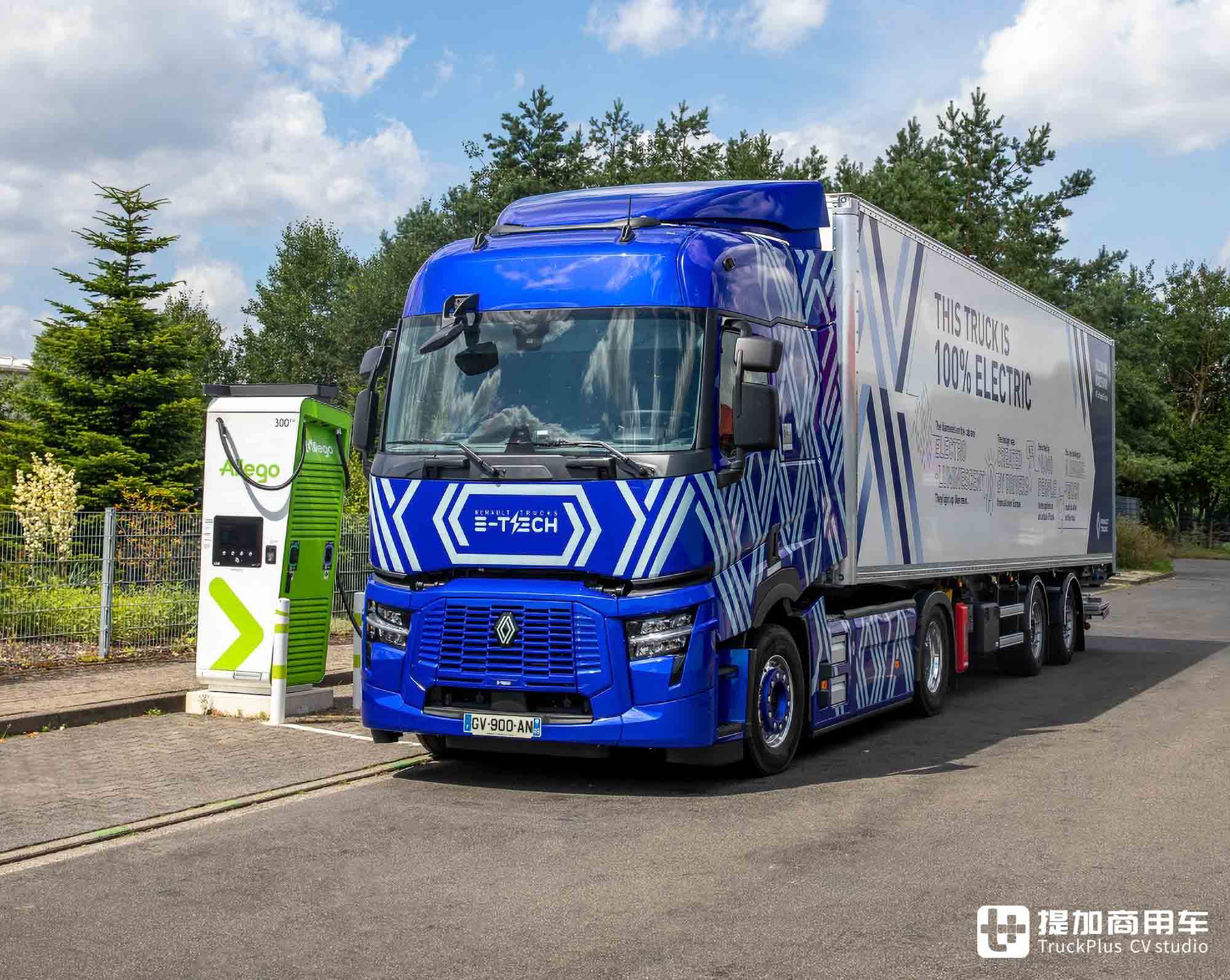 电致发光车漆,黑夜最靓的仔?雷诺E-Tech T“钻石回响”纯电动牵引车了解一下