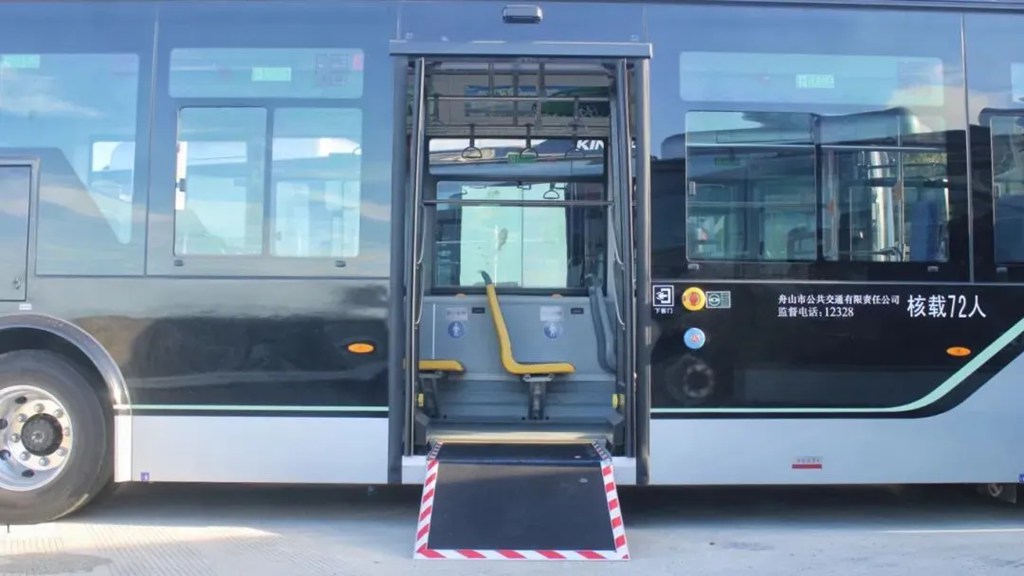 金时金事 | “小车轮”跑出民生“幸福路”,金龙M8奔赴舟山赋能 - 第4张 - 提加商用车网 金时金事 | “小车轮”跑出民生“幸福路”,金龙M8奔赴舟山赋能 - 第4张