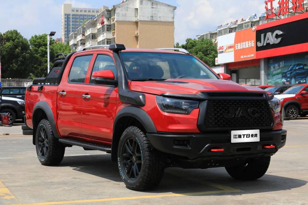 跨越界限,江淮T8夜鹰带你畅享双重驾驶乐趣 - 第4张 - 提加商用车网 跨越界限,江淮T8夜鹰带你畅享双重驾驶乐趣 - 第4张