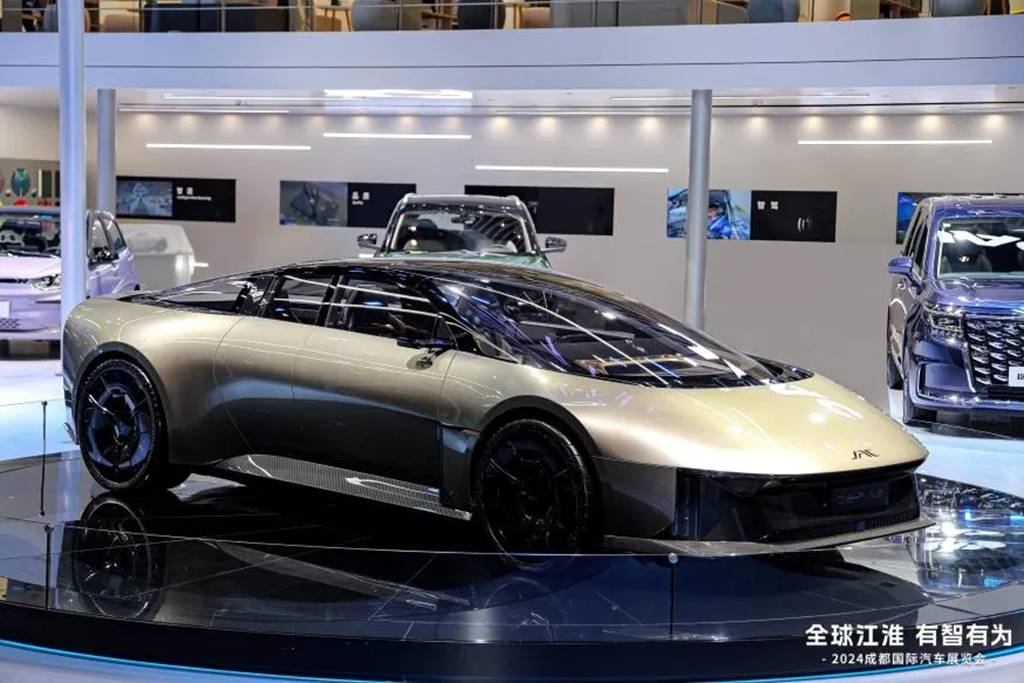 全球化提速 江汽集团携多款新品“智”汇蓉城 - 第7张 - 提加商用车网 全球化提速 江汽集团携多款新品“智”汇蓉城 - 第7张