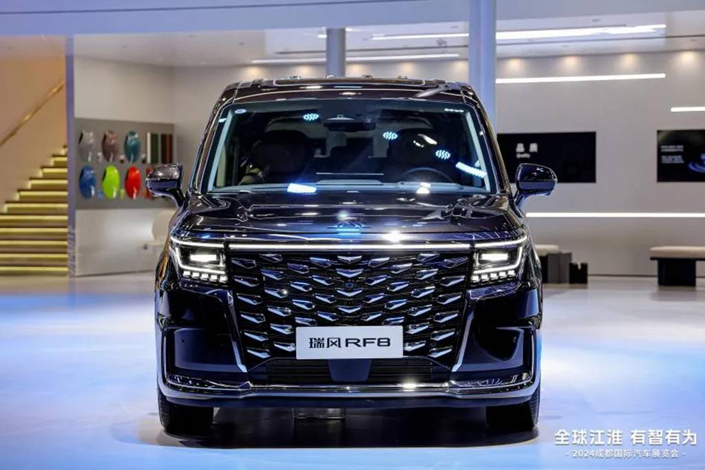 全球化提速 江汽集团携多款新品“智”汇蓉城 - 第8张 - 提加商用车网 全球化提速 江汽集团携多款新品“智”汇蓉城 - 第8张