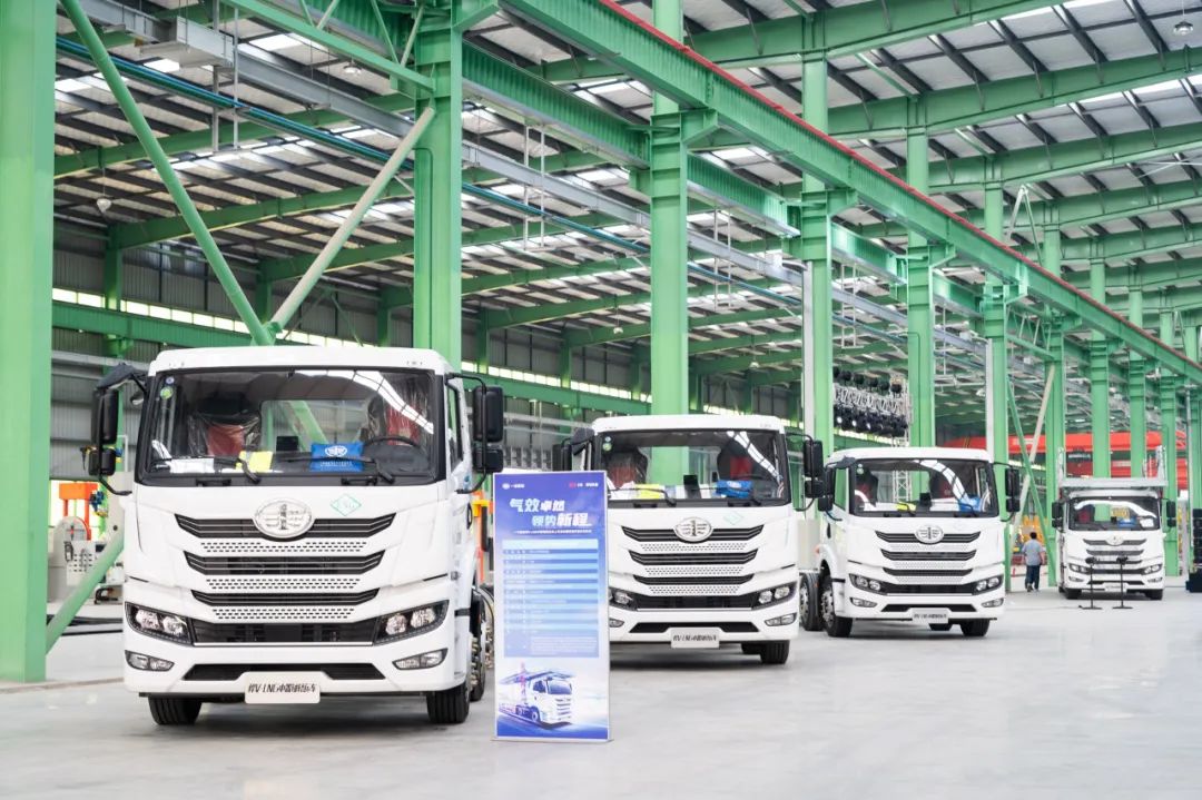 解放悍V-LNG中置轴轿运车隆重上市! - 第10张 - 提加商用车网 解放悍V-LNG中置轴轿运车隆重上市! - 第10张