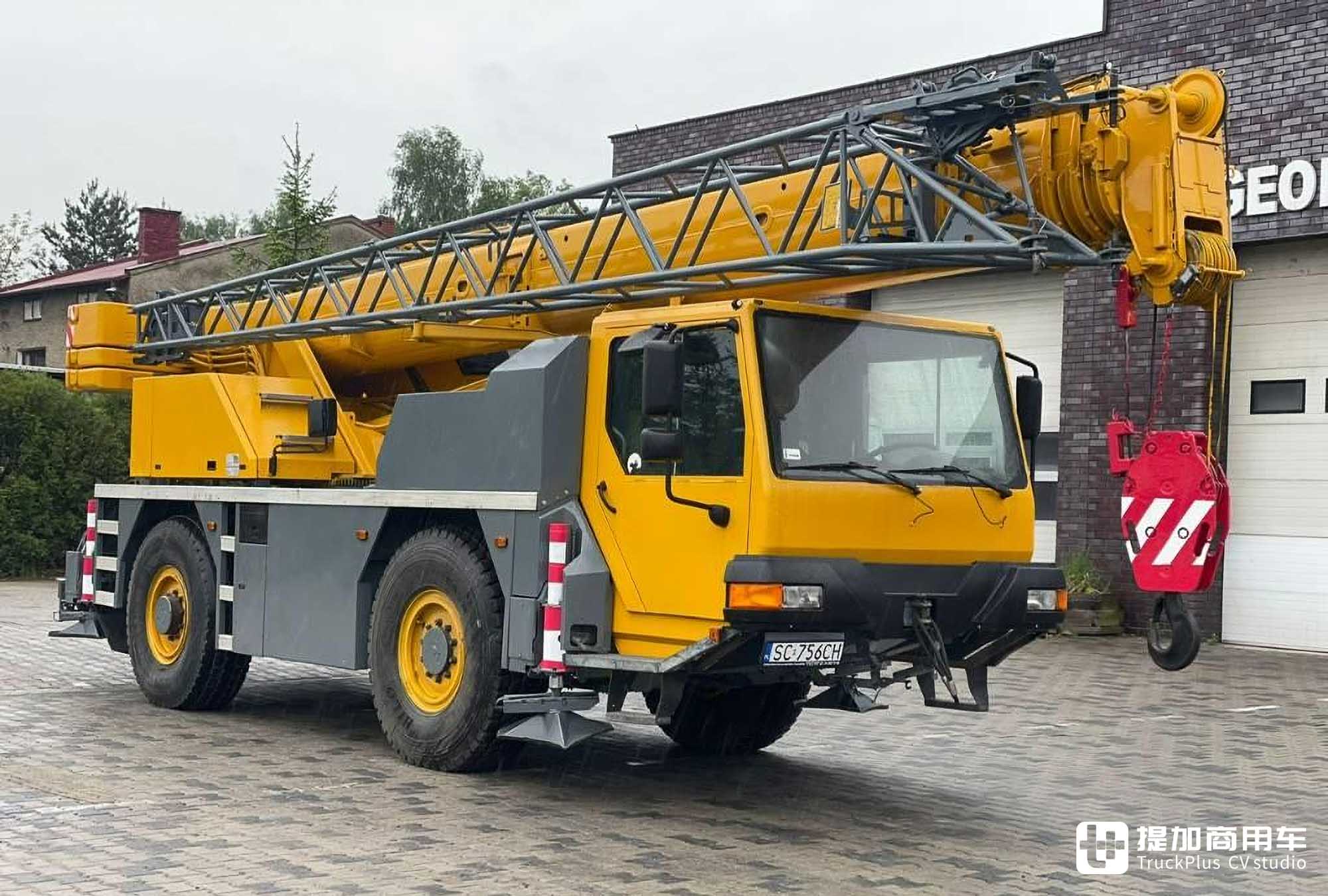 消防局也用吊车?4x4全驱配全轮转向+蟹行模式,带你看利勃海尔LTM 1030-2.1全地面起重机 - 第5张 - 提加商用车网 消防局也用吊车?4x4全驱配全轮转向+蟹行模式,带你看利勃海尔LTM 1030-2.1全地面起重机 - 第5张