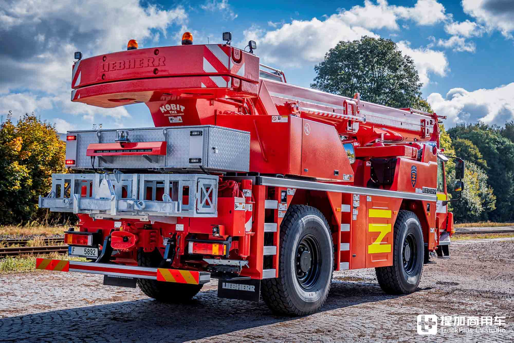 消防局也用吊车?4x4全驱配全轮转向+蟹行模式,带你看利勃海尔LTM 1030-2.1全地面起重机 - 第11张 - 提加商用车网 消防局也用吊车?4x4全驱配全轮转向+蟹行模式,带你看利勃海尔LTM 1030-2.1全地面起重机 - 第11张